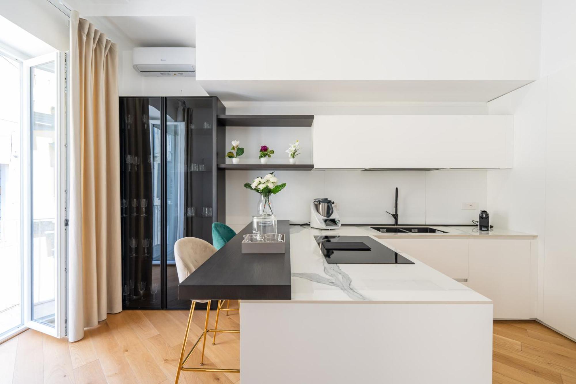 Aristocrat Chiaia Bridge Apartment Napoli Ngoại thất bức ảnh